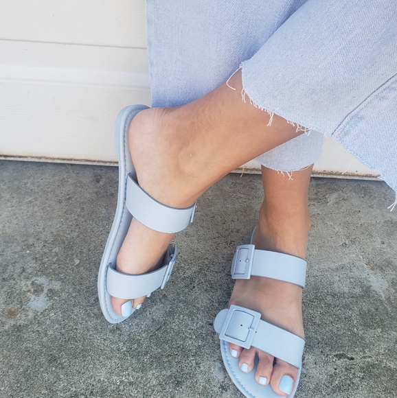 La Playa// double buckled blue sandal - Picture 4 of 6